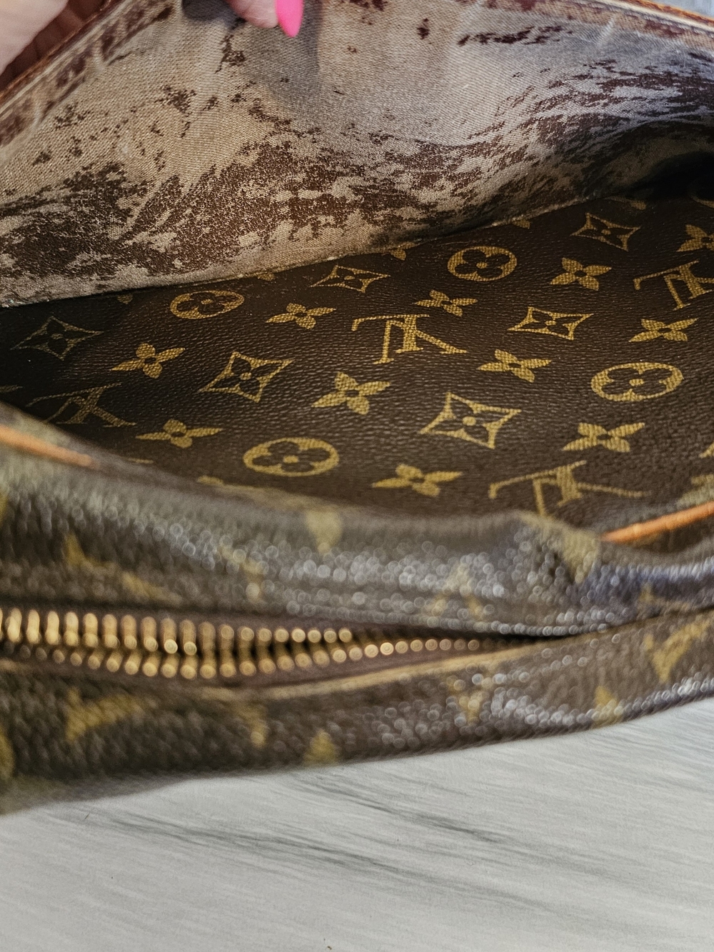 Louis Vuitton Brown Monogram Canvas Womans Clutch /Travel Pouch - Picture 8 of 14